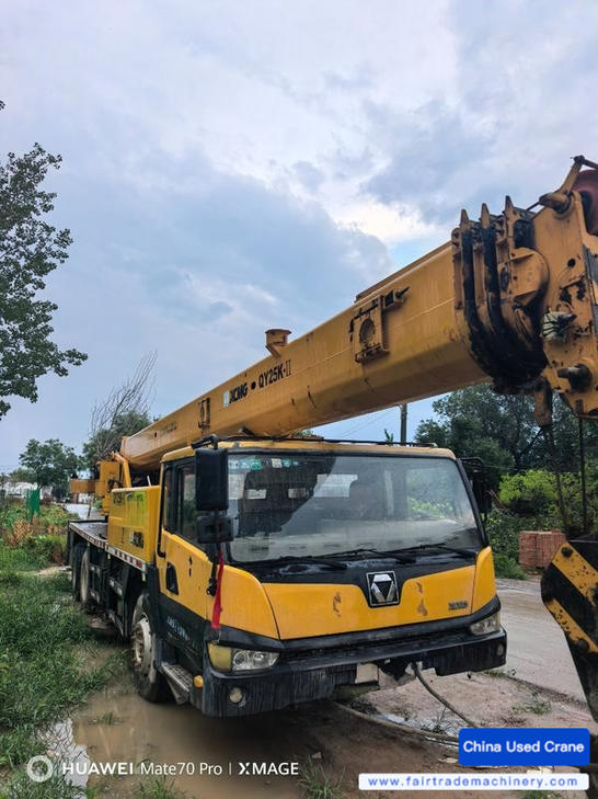 Buy XCMG 25K Used Crane / 1
